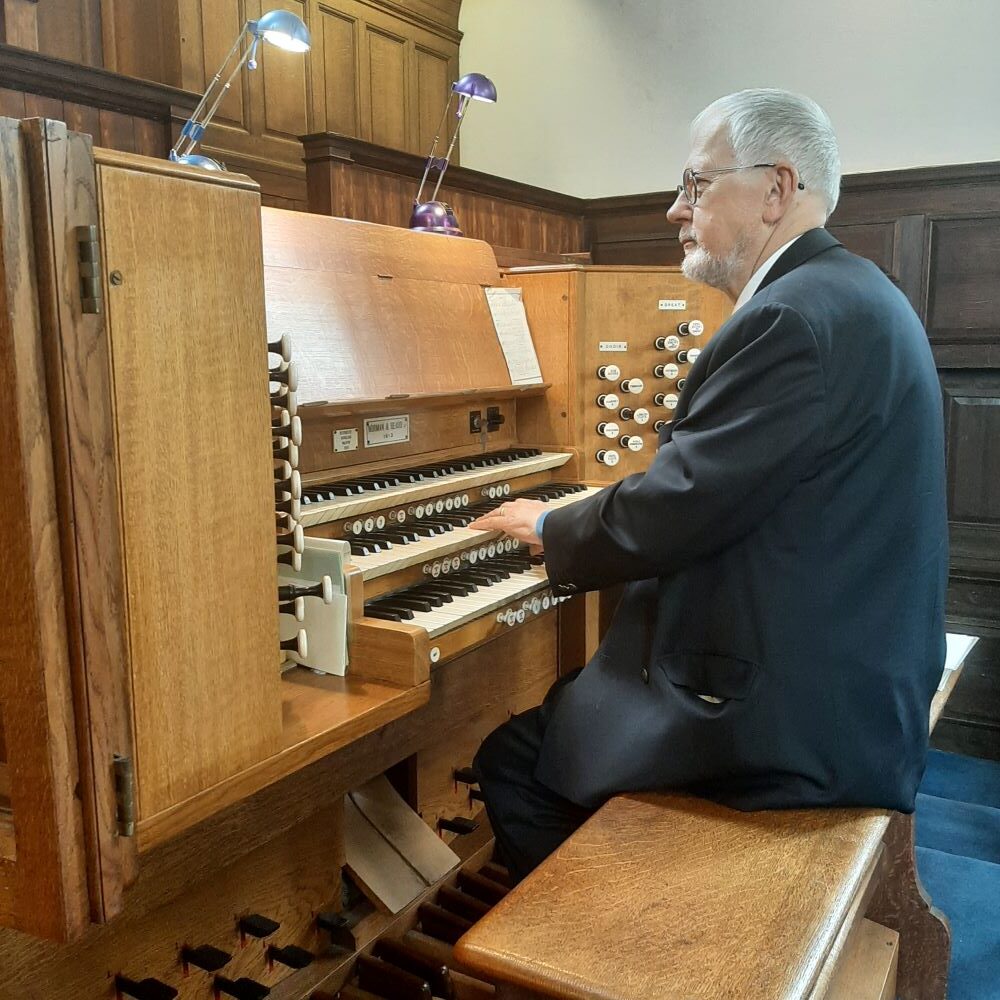 Organist